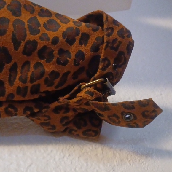 Leather jacket - Picture 3 of 10